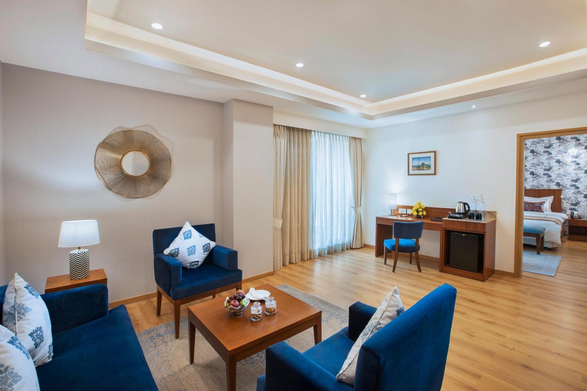 Expoinn Suites And Convention Greater Noida Exteriör bild