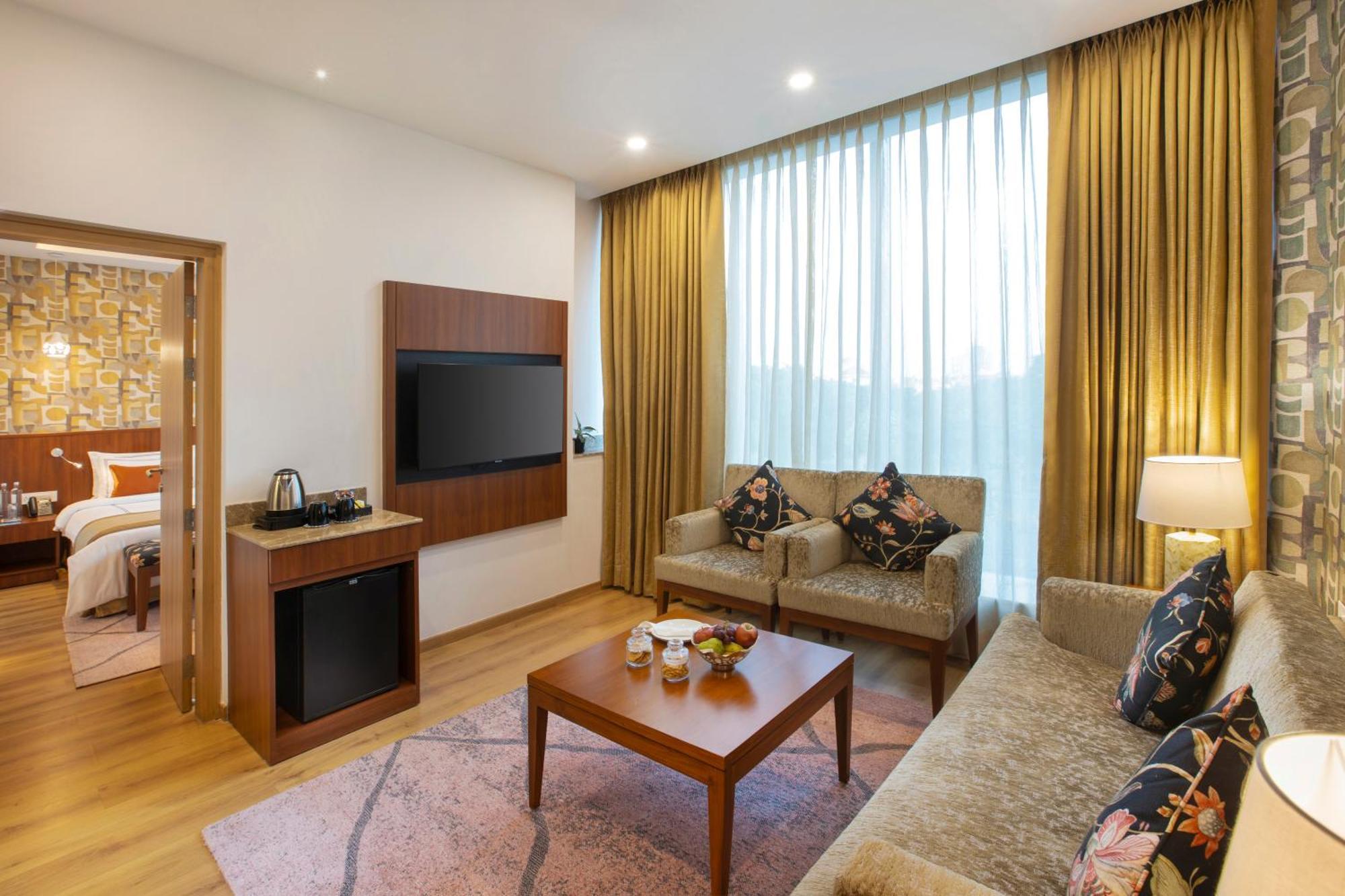 Expoinn Suites And Convention Greater Noida Exteriör bild